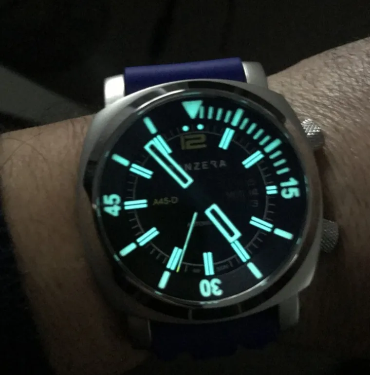 aquamarine_pro_diver__inf_3-5.webp AQUAMARINE PRO DIVER - INFINITY BLUE RED