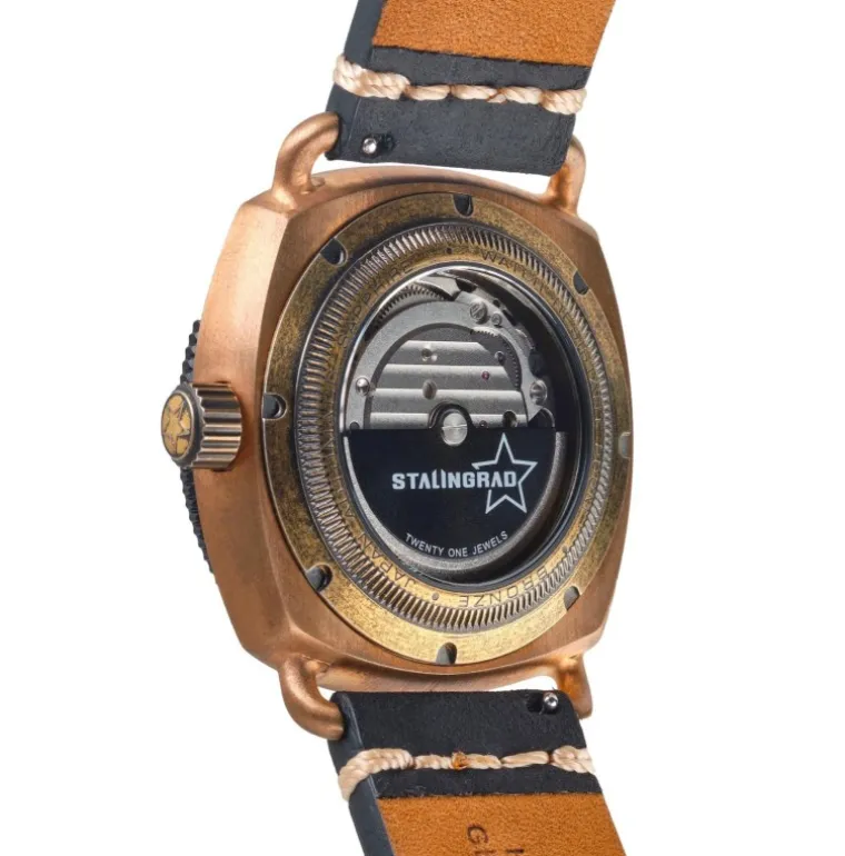bronze_defender_m_black_d_2.webp Bronze Defender 200M Black Dial Black Leather Strap