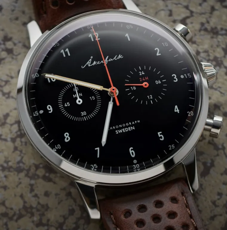 chronograph__hh_black_bla_1.webp Chronograph | 12h/24h Black Black