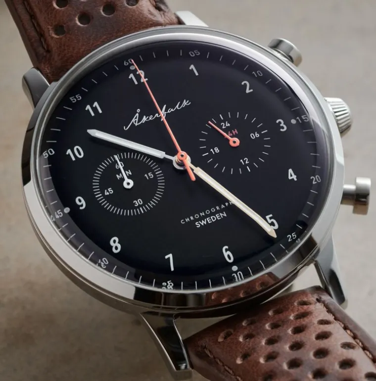 Chronograph | 12h/24h Black Brown