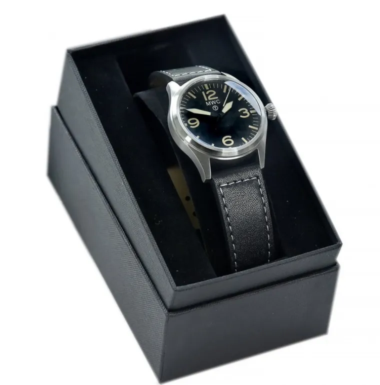 classic_mm_aviator_hybrid_3.webp Classic 40mm Aviator Hybrid Movement
