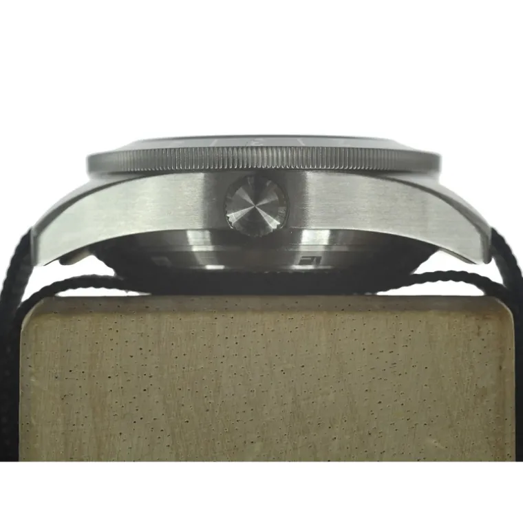 classic_s_pattern_hybrid__2-2.webp Classic 1960s Pattern Hybrid Dual Time Zone Divers