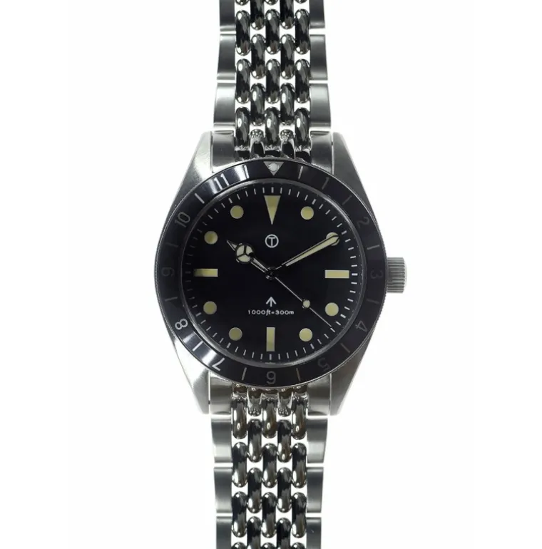 Classic 1960s Pattern Sterile Hybrid Bracelet Dual Time Zone Divers