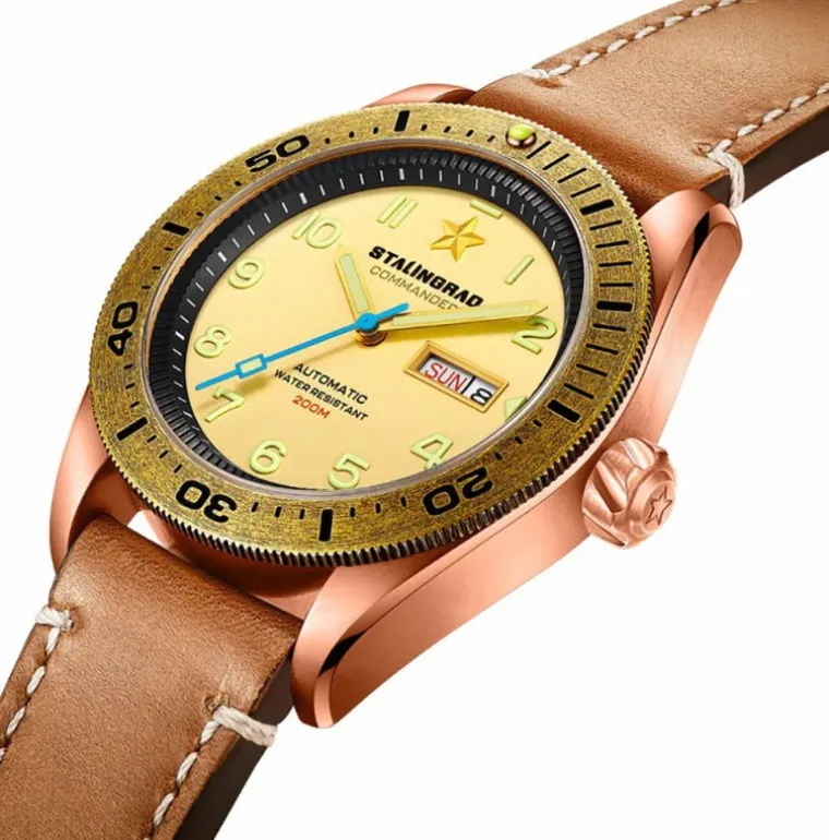 Commander Beige Dial Brown Leather Strap