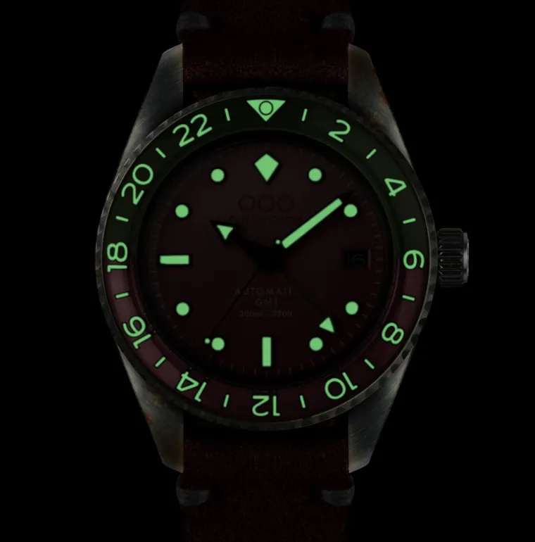 cosmopolitan_automatic_gm_6.webp COSMOPOLITAN AUTOMATIC GMT