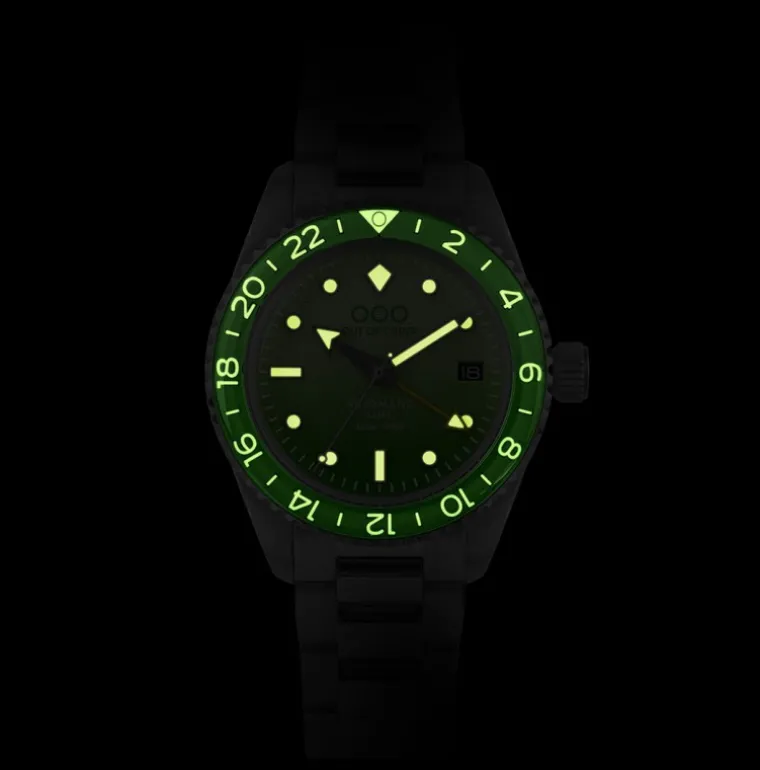 dark_violet_automatic_gmt_4.webp DARK VIOLET AUTOMATIC GMT - ULTRA BRUSHED