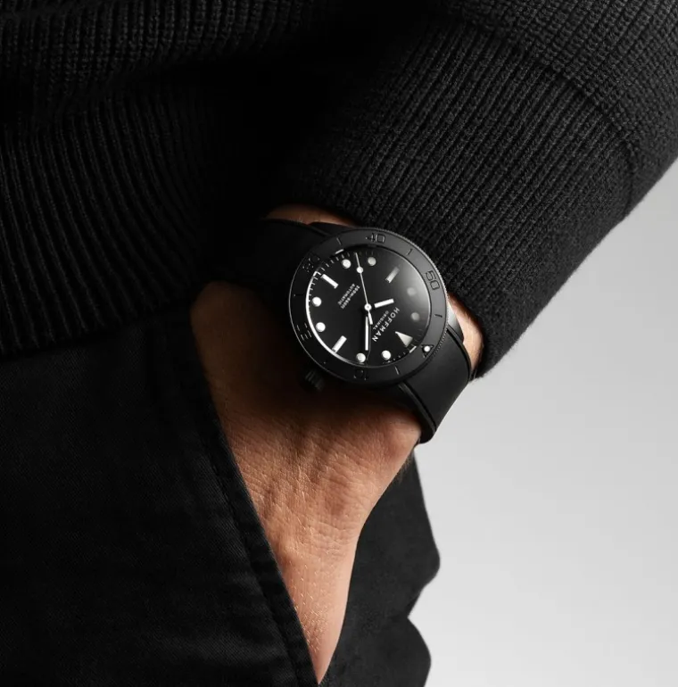 diver__all_black_6.webp DIVER 40 ALL BLACK