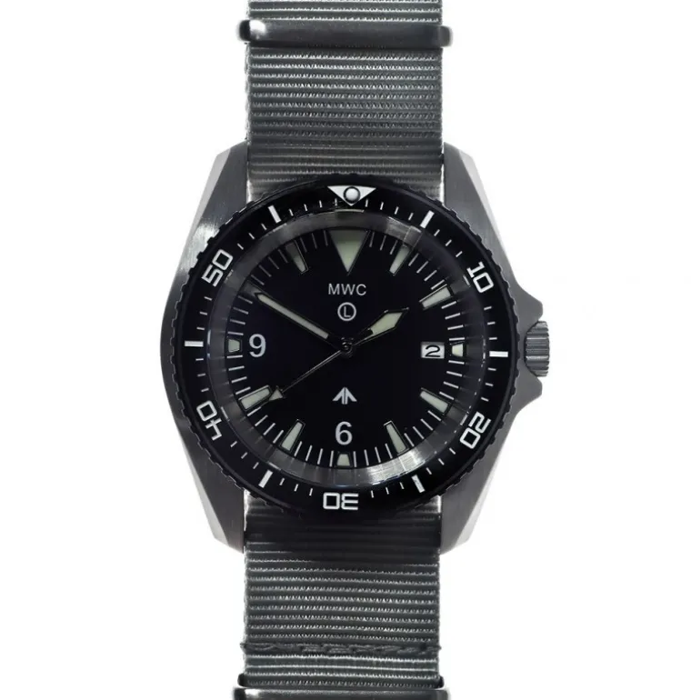 divers_steel_automatic__h_1.webp Divers Steel (Automatic) 12 Hour Dial with Sapphire Crystal and Ceramic Bezel