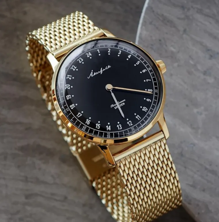 First Season Gold Black with Gold Mesh