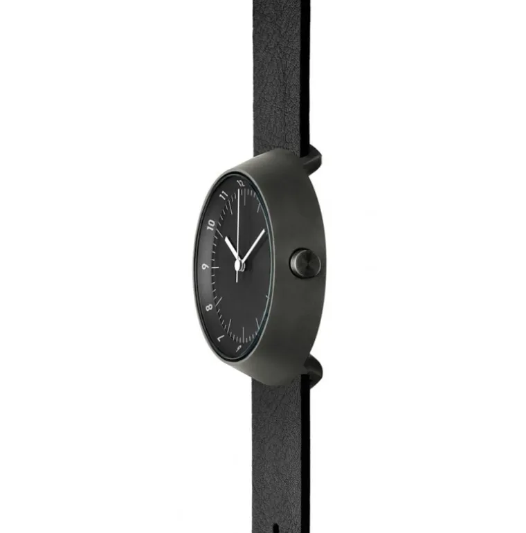 fuji_gunmetal_black_leath_1.webp Fuji Gunmetal Black Leather