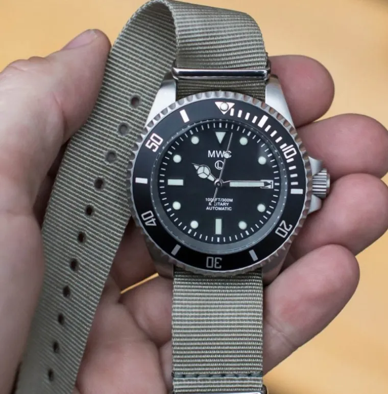 jewel_m_stainless_automa_4.webp 24 Jewel 300m Stainless Automatic Submariner