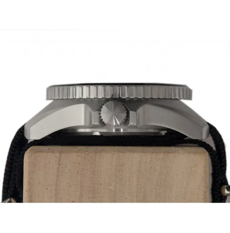 military_diver_watch_in_s_2.webp Military Diver Watch in Stainless Steel Case (Automatic)