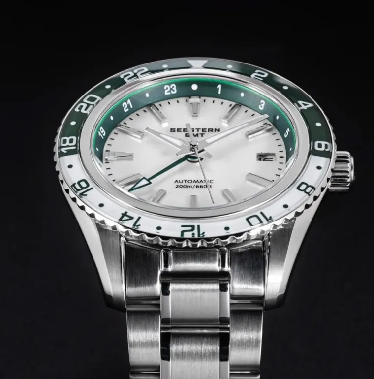 S456 White Seestern GMT