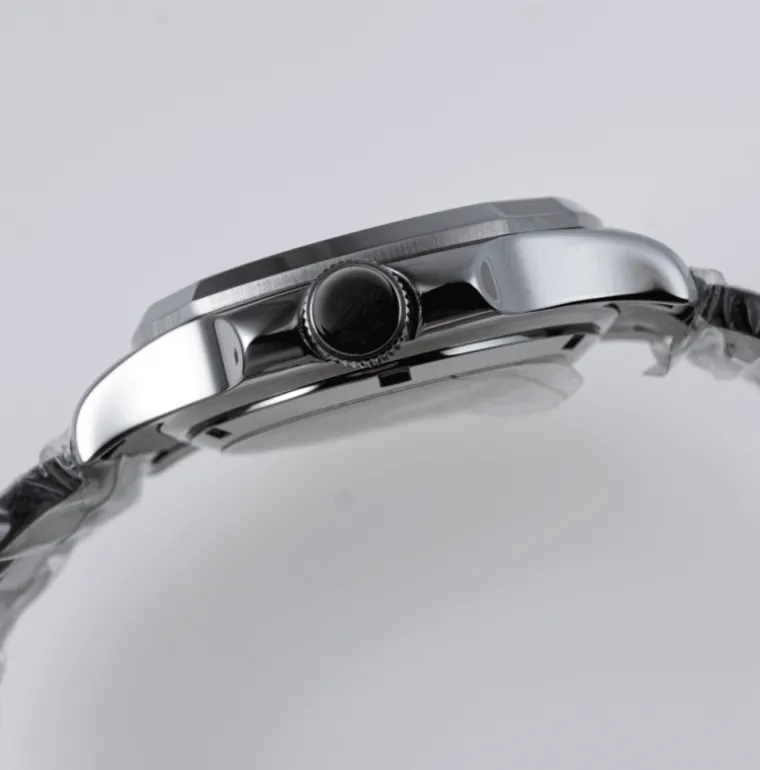 seestern_musou_ultra_blac_2.webp Seestern Musou Ultra Black 42mm