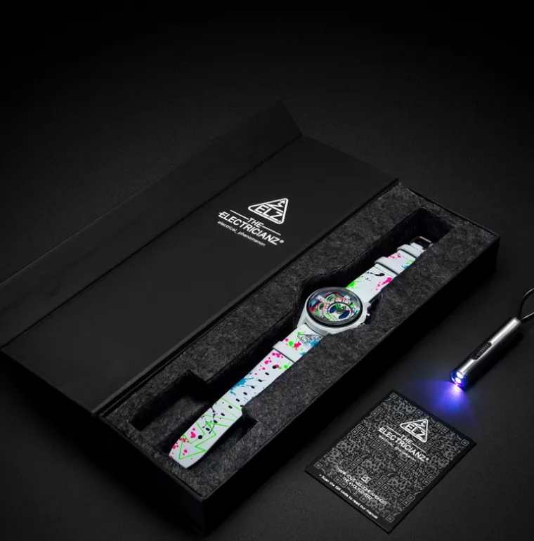 the_neon_z_white_mm_8.webp The Neon Z White 42mm