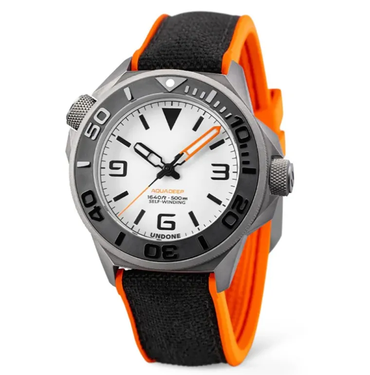 aqualume_automatic_2.webp AQUALUME AUTOMATIC