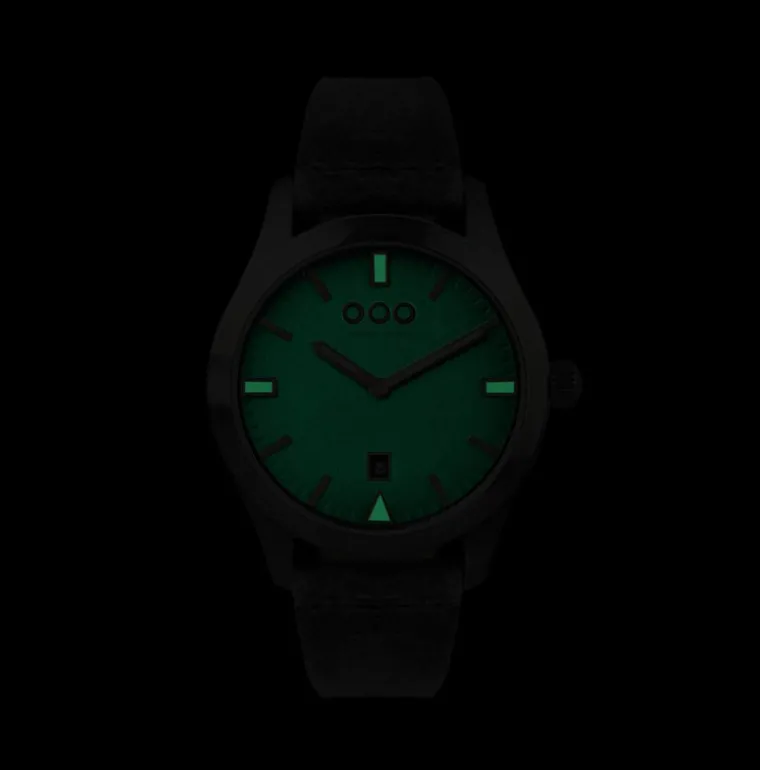 black_3.webp 143 BLACK