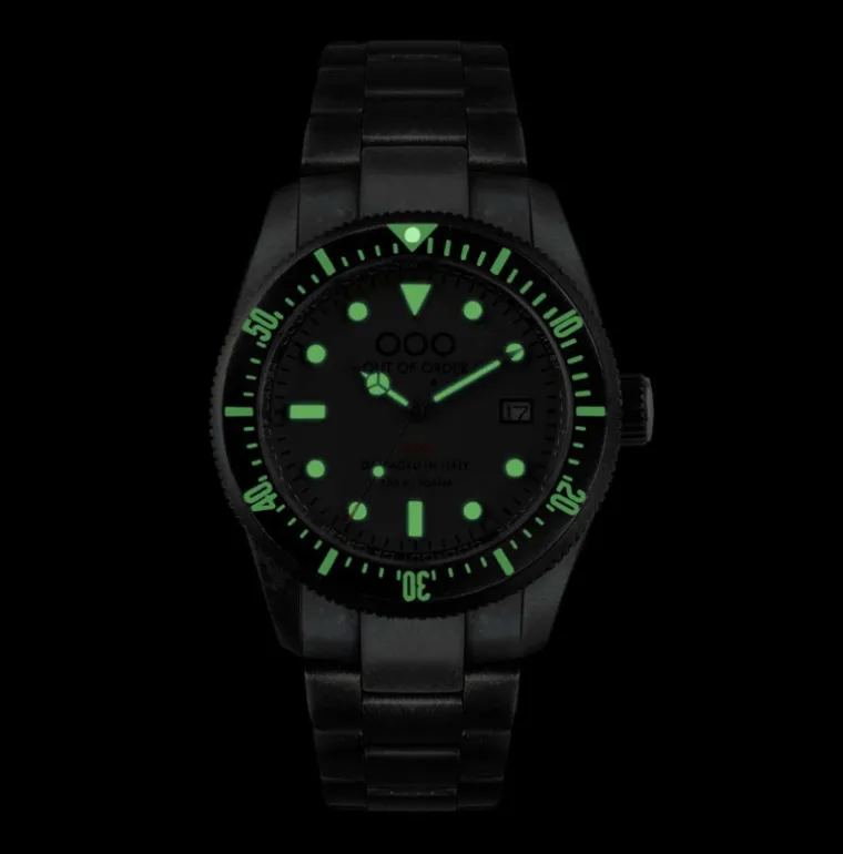 black_auto__4.webp BLACK AUTO 2.0