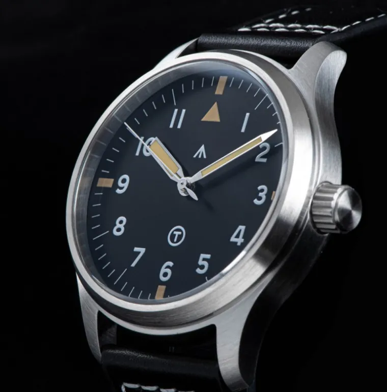 black_pilot_s_2.webp Black Pilot S424