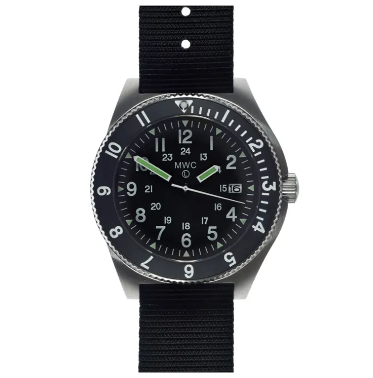 300m Steel Navigator Luminova (Automatic)
