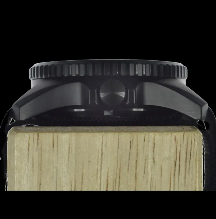 12 Military Divers Watch in PVD Steel Case (Quartz)