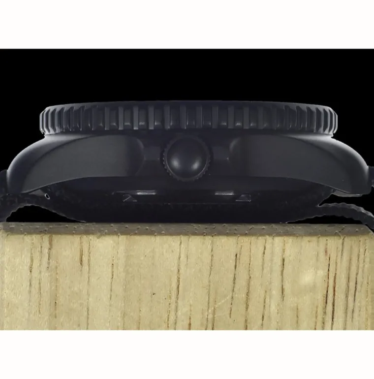 pattern_quartz_daydate_m_2.webp 1999-2001 Pattern Quartz Day/Date Military PVD ANSE FISSE