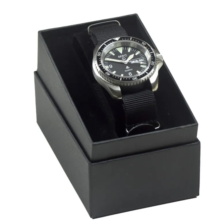 pattern_quartz_daydate_m_5-1.webp 1999-2001 Pattern Quartz Day/Date Military ANSE FISSE