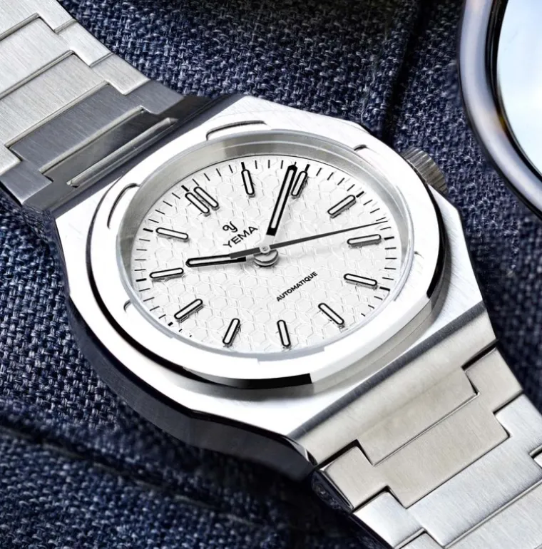 Urban Traveller White